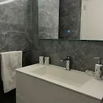 Apartamento Sea View Mercury Tower, Rooftop Infinity Pool
