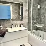 Apartamento Sea View Mercury Tower, Rooftop Infinity Pool St. Julian's