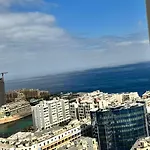 Sea View Mercury Tower, Rooftop Infinity Pool
