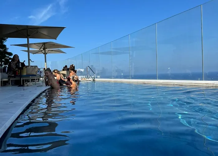 Sea View Mercury Tower, Rooftop Infinity Pool * Saint Julian's