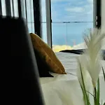 Sea View Mercury Tower, Rooftop Infinity Pool Apartamento