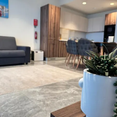 Apartament St Julian's With An 18th Floor View And Rooftop Infinity Pool *