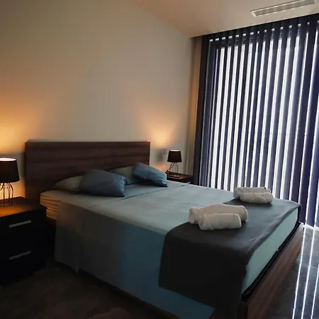 Sea View Mercury Tower, Rooftop Infinity Pool Сент Джулианс