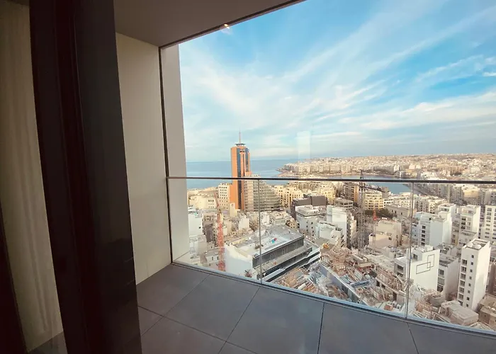 Sea View Mercury Tower, Rooftop Infinity Pool Appartamento San Giuliano