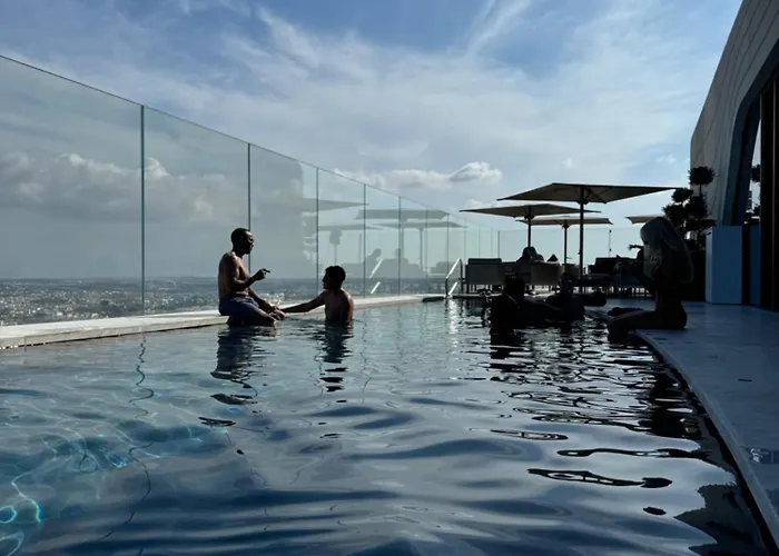 Sea View Mercury Tower, Rooftop Infinity Pool Apartman San Ġiljan