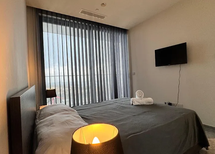 Sea View Mercury Tower, Rooftop Infinity Pool St. Julian's