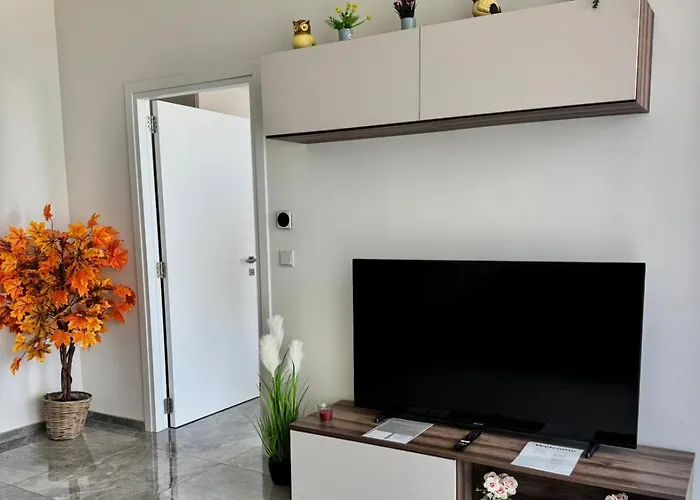 Sea View Mercury Tower, Rooftop Infinity Pool Apartment Saint Julian's