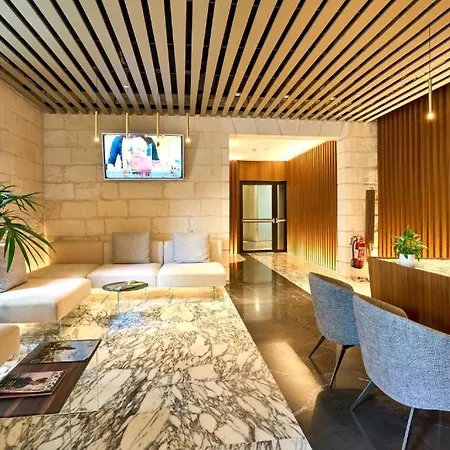 Sea View Mercury Tower, Rooftop Infinity Pool Saint Julian's